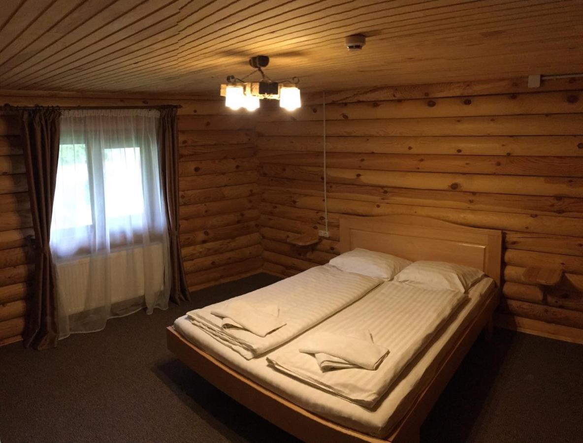 Hotel Sokolyne Gnizdo Korostov Esterno foto