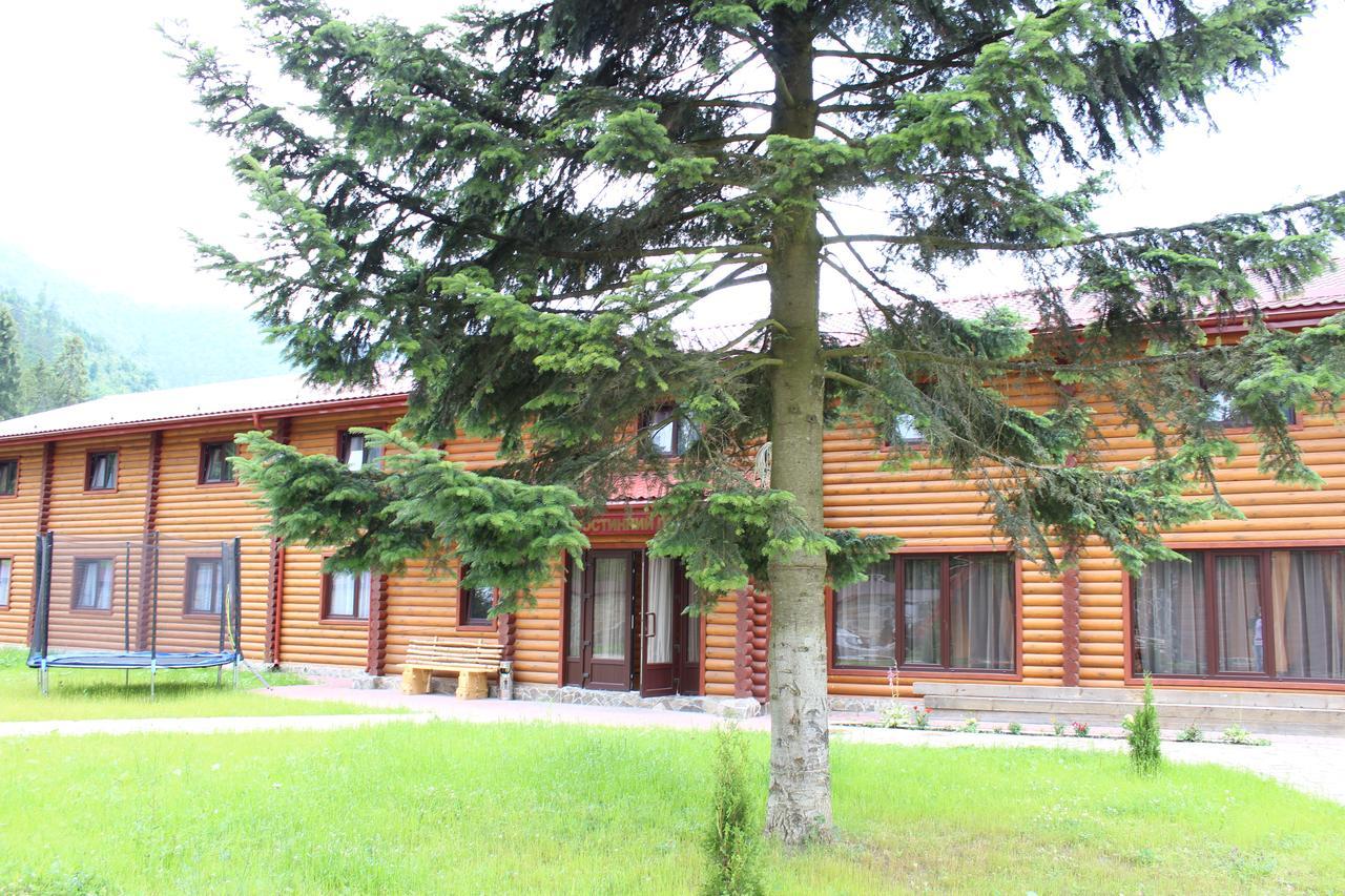 Hotel Sokolyne Gnizdo Korostov Esterno foto