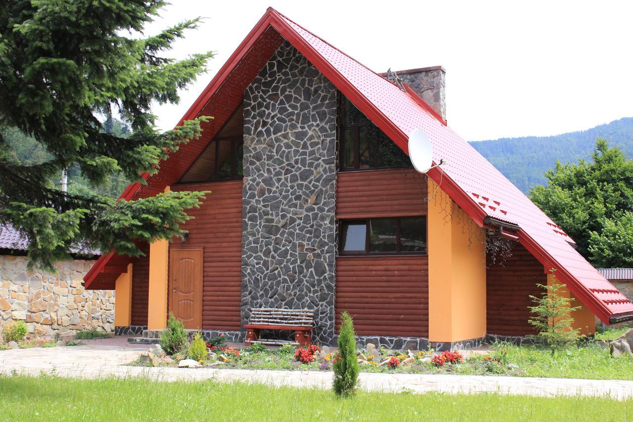 Hotel Sokolyne Gnizdo Korostov Esterno foto