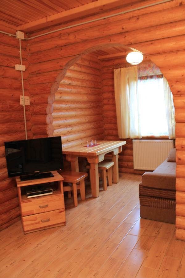 Hotel Sokolyne Gnizdo Korostov Esterno foto