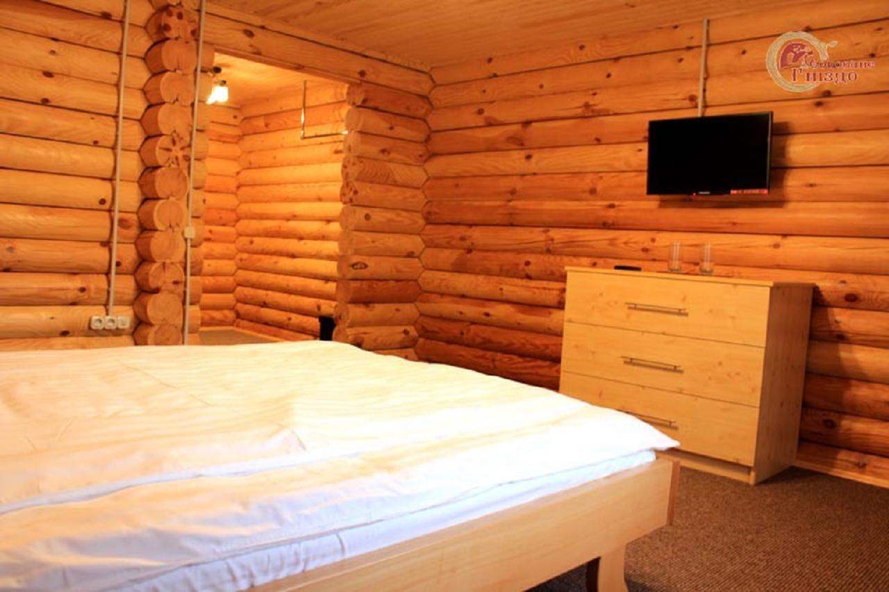 Hotel Sokolyne Gnizdo Korostov Esterno foto